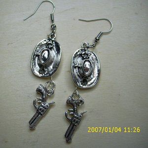 Darling Set Of Western Cowboy & Gun Earrings
